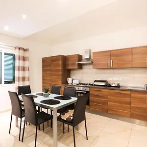 Apartment Triton